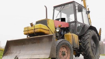 Дніпро передав Херсону комунальну техніку