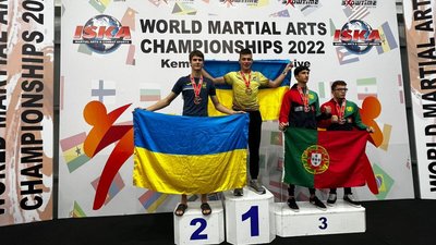 Троє луцьких кікбоксерів повернулися з чемпіонату світу з медалями Троє луцьких кікбоксерів повернулися з чемпіонату світу з медалями