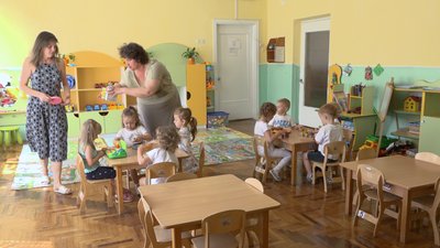 Як в Івано-Франківській громаді облаштовують укриття у дитячих садочках