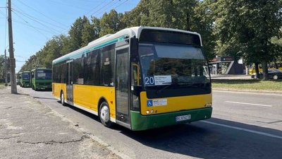 Автобус на маршруті №20