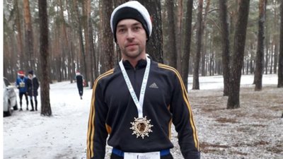 У Сумах відбувся благодійний забіг до Дня Святого Миколая У Сумах відбувся благодійний забіг до Дня Святого Миколая