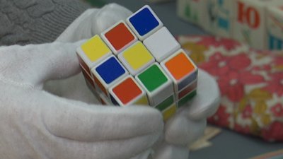 Колекцію іграшок різних епох представили в Сумському краєзнавому музеї