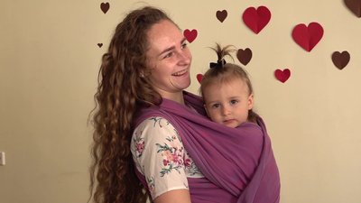 Користуватися слінгами вчили мам у Черкасах