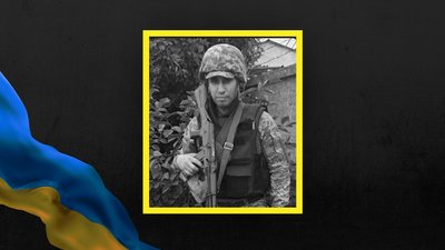 У Львові прощаються із трьома захисниками України У Львові прощаються із трьома захисниками України