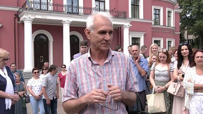 Актор театру імені Кропивницького Олексій Дорошев. Актор театру імені Кропивницького Олексій Дорошев.