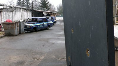 Кувалда, шокери та автомати: свідчення жителів Вовчанська, які пережили катування під час окупації Кувалда, шокери та автомати: свідчення жителів Вовчанська, які пережили катування під час окупації