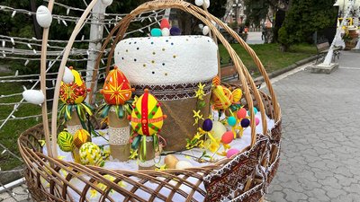 Великдень, зміни графіку, робочий графік, пасха, святкування великодня