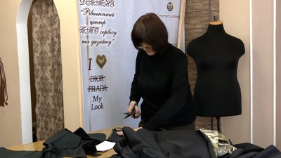 У Рівному почали виготовляти бронежилети. Хто та як це роблять У Рівному почали виготовляти бронежилети. Хто та як це роблять