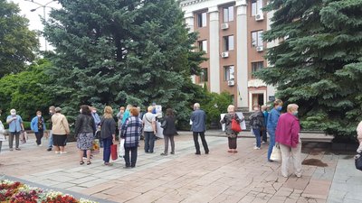 Подякуємо і розпрощаємось: мер про перспективу торговців біля ринку Рівного Подякуємо і розпрощаємось: мер про перспективу торговців біля ринку Рівного