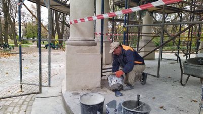У Львові у парку Франка реставрують 200-річну ротонду: як це відбувається У Львові у парку Франка реставрують 200-річну ротонду: як це відбувається