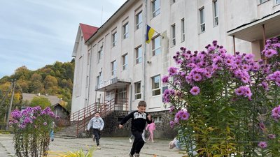 Як працює школа у гірському селі Розтоки на Закарпатті