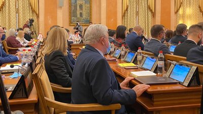 "Неподобства закінчилися". В Одесі стартувала перша сесія нової міськради (оновлюється)