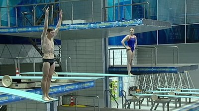 Юна спортсменка із Маріуполя змагатиметься за участь у першості Європи зі стрибків у воду Юна спортсменка із Маріуполя змагатиметься за участь у першості Європи зі стрибків у воду