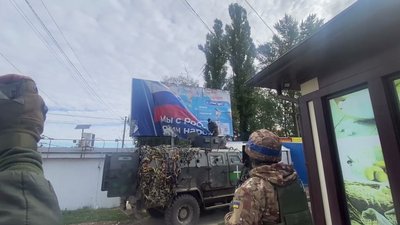 "Тут моя Батьківщина. Треба не пустити ворога сюди": двоє бійців Нацгвардії розповіли про службу, поранення та рідних "Тут моя Батьківщина. Треба не пустити ворога сюди": двоє бійців Нацгвардії розповіли про службу, поранення та рідних
