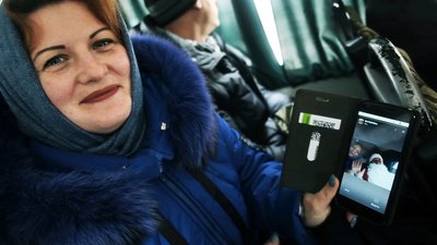"Із бородою і у костюмі Санти". Вінницький водій маршрутки вітає містян "Із бородою і у костюмі Санти". Вінницький водій маршрутки вітає містян