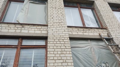 Вдруге вибило вікна: в Житомирі внаслідок ракетних ударів знову пошкоджена будівля однієї зі шкіл-інтернатів Вдруге вибило вікна: в Житомирі внаслідок ракетних ударів знову пошкоджена будівля однієї зі шкіл-інтернатів