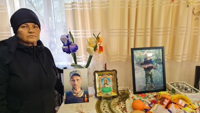 Родичі загиблого воїна на Житомирщині не можуть його поховати і здали зразки для ДНК-експертизи Родичі загиблого воїна на Житомирщині не можуть його поховати і здали зразки для ДНК-експертизи