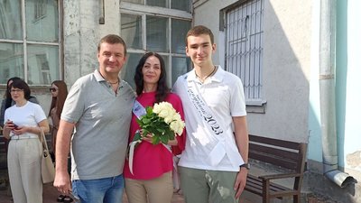 Для житомирських школярів пролунав останній шкільний дзвінок Для житомирських школярів пролунав останній шкільний дзвінок