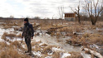 Затоплений внаслідок російського обстрілу ландшафт навколо дачі Віталія Зубенка, Харківська область Затоплений внаслідок російського обстрілу ландшафт навколо дачі Віталія Зубенка, Харківська область