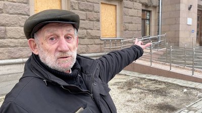 Охоронці не пустили в укриття міськради під час тривоги: що розповіли очевидці ситуації в Миколаєві Охоронці не пустили в укриття міськради під час тривоги: що розповіли очевидці ситуації в Миколаєві