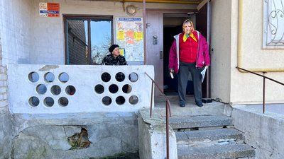 У громаді на Житомирщині просідає багатоповерхівка: у чому причина та хто ремонтуватиме У громаді на Житомирщині просідає багатоповерхівка: у чому причина та хто ремонтуватиме