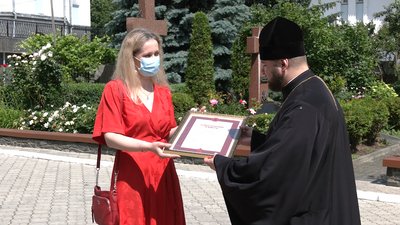 ПЦУ подякувала рівненським медикам за боротьбу з COVID. Хто і що отримав ПЦУ подякувала рівненським медикам за боротьбу з COVID. Хто і що отримав