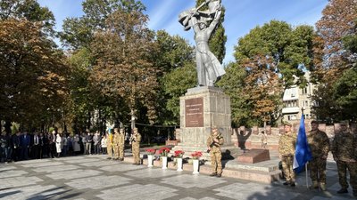 У Кременчуці відзначили 82 річницю вигнання з міста нацистських окупантів