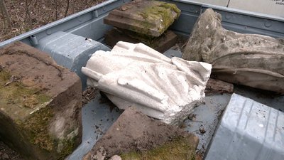 У громаді на Рівненщині хочуть відреставрувати статую-покровительку, яку зруйнували в радянські часи У громаді на Рівненщині хочуть відреставрувати статую-покровительку, яку зруйнували в радянські часи