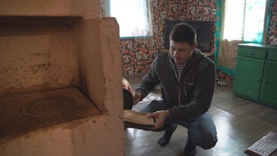 "Там війна була, ракети літали": як на Вінниччині живе табір етнічних ромів із Донеччини "Там війна була, ракети літали": як на Вінниччині живе табір етнічних ромів із Донеччини