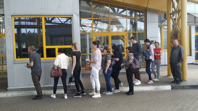 Пункти пропуску на Волині ... . Яка нині ситуація на кордоні