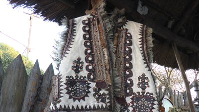 Створює кептарі. Прикарпатський кушнір Михайло Вінтонюк