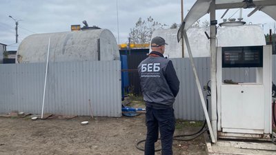 Нелегальна АЗС у Броварському районі Київської області