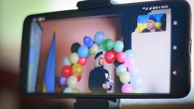 Харківський боєць Нацгвардії онлайн одружився з військовою з Житомира Харківський боєць Нацгвардії онлайн одружився з військовою з Житомира