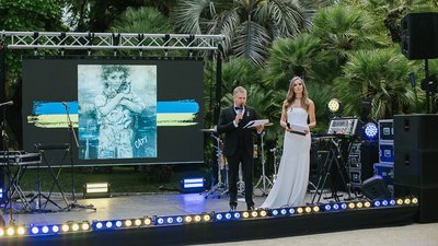 KAZKA та Kadebostany у Каннах: на благодійному вечорі вдалось зібрати €50 тисяч для України KAZKA та Kadebostany у Каннах: на благодійному вечорі вдалось зібрати €50 тисяч для України