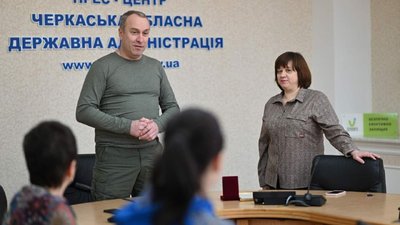 "Гордість Черкащини": нагородили спортсменку Кароліну Махно "Гордість Черкащини": нагородили спортсменку Кароліну Махно