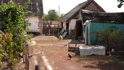 Данилівка, прифронтове село