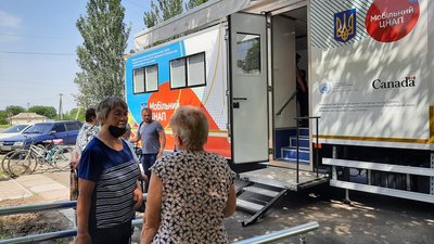 Обслуговує вісім селищ. У Вугледарській громаді розпочав роботу мобільний ЦНАП Обслуговує вісім селищ. У Вугледарській громаді розпочав роботу мобільний ЦНАП