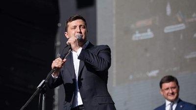 Зеленський відповів на петицію щодо позбавлення Медведчука звання "заслужений юрист"