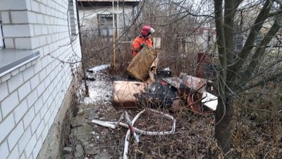 У Брусилові горіла приватна садиба. Пожежні врятували двох чоловіків