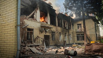 "Яке це перемир'я?": що розповідають сум'яни про удари РФ по дитячому садочку у Сумах