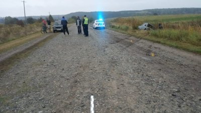 На Тернопільщині перекинувся автомобіль. Водій загинув На Тернопільщині перекинувся автомобіль. Водій загинув
