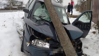На Житомирщині нетверезий водій наїхав на жінку – потерпіла померла у лікарні