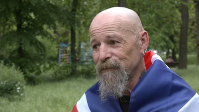 Знайшли кохання під час війни: у Запоріжжі волонтер з Англії одружився з українкою Знайшли кохання під час війни: у Запоріжжі волонтер з Англії одружився з українкою