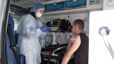 У Рівному на Ювілейному розгорнули мобільний пункт вакцинації