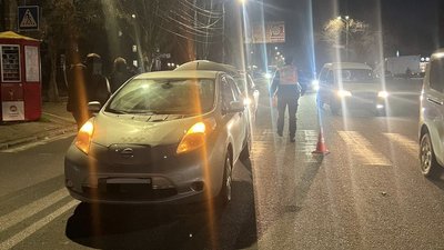 Автівка, що наїхала на літню жінку в Миколаєві