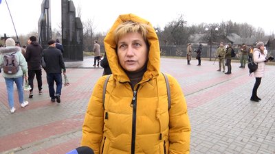 На Житомирщині вшанували пам'ять воїнів, які загинули у бою під селом Базар На Житомирщині вшанували пам'ять воїнів, які загинули у бою під селом Базар