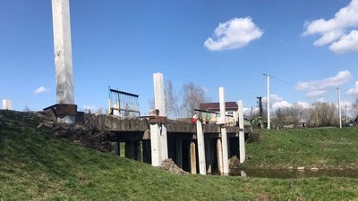 Міст через річку Желдець у квітні 2023 року