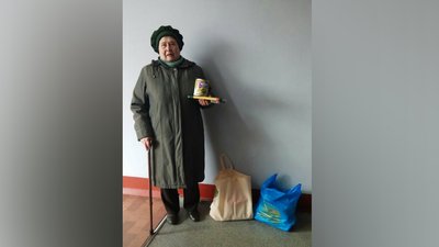 У Житомирі волонтери передали їжу та одяг дітям із інвалідністю У Житомирі волонтери передали їжу та одяг дітям із інвалідністю