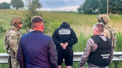 Жителів Рівненщини підозрюють у сутенерстві
