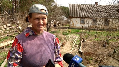 На Житомирщині Раїса Лукашевич підгодовує п'ятдесят котів та вісім собак – їм бракує їжі На Житомирщині Раїса Лукашевич підгодовує п'ятдесят котів та вісім собак – їм бракує їжі